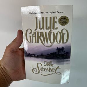 5 for $25🔥The Secret‎ - by Julie Garwood (Paperback)